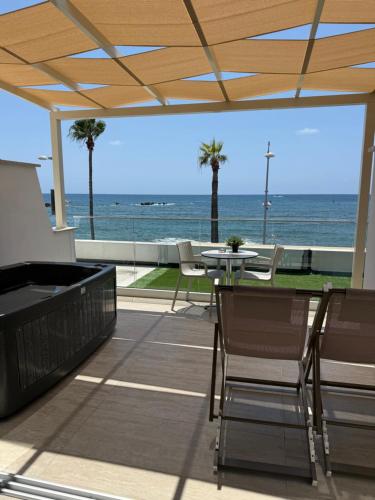 Harbour Lights Studio Apartments