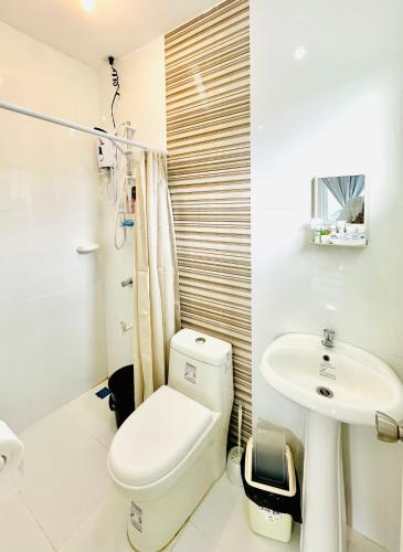 Feel at Home Gateway H&C Shower Netflix 100mbps