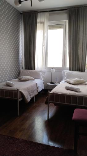 HABITACION PLAZA ZABALBURU