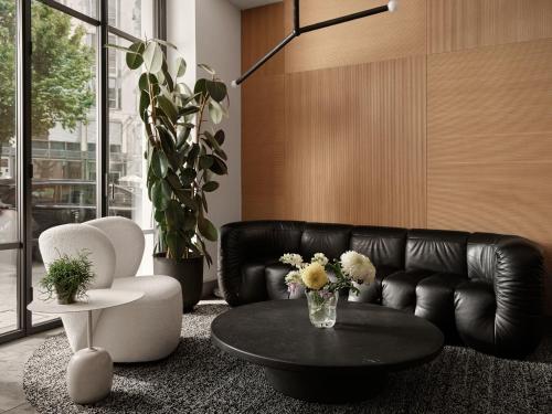 Bob W Munich Old Town