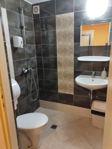 The English Guest House