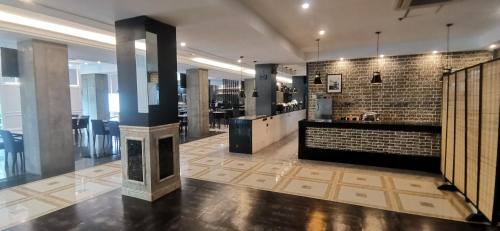 Hevea Hotel & Resort