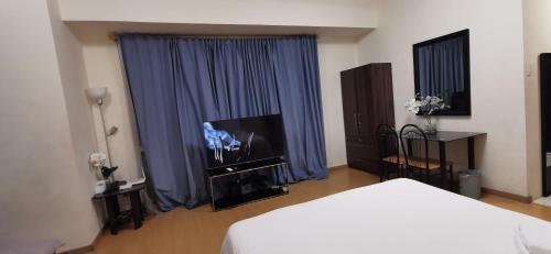 Caleze Properties AVANT at the Fort BGC Studio