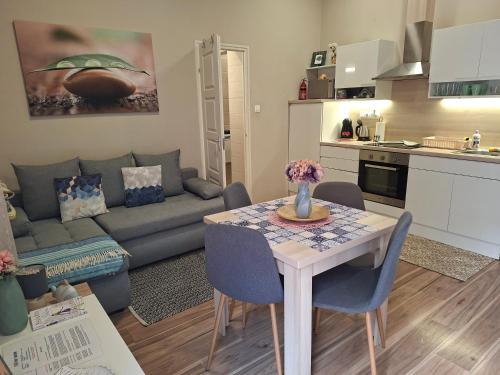 FAND Center Apartman