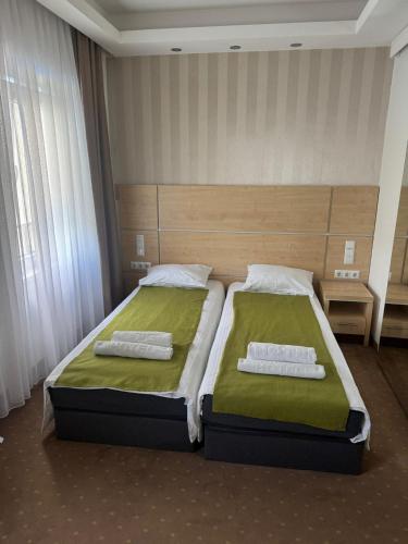 Laurus Motel Airport Tuzla