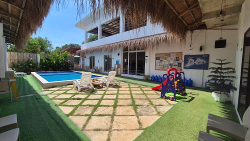 Camotes Backpackers Hostel