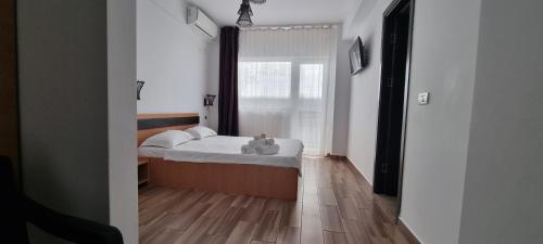 Blue Sky Hotel