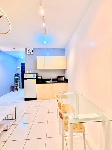 Manila Korea Town Seaview and City View Staycation