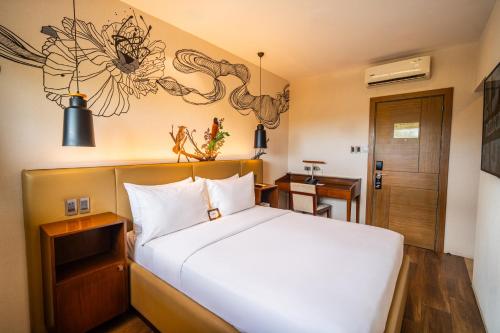 The Henry Hotel Roost Bacolod