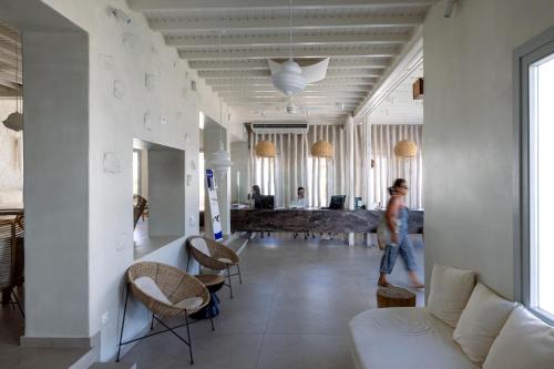 Poseidon Hotel & Suites