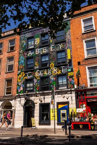 Abbey Court