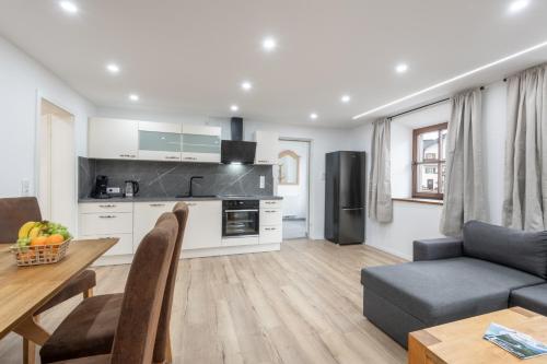 Easy City Apartments