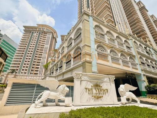 Stylish 1BR Venice Mall, Pool, Fast WiFi #vlrtc17e