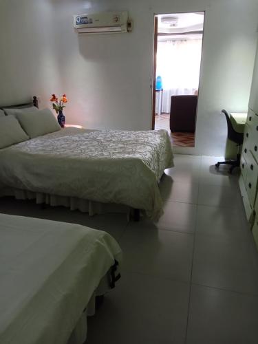 Huge room with kitchen