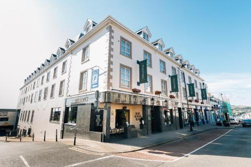 Dillon's Hotel