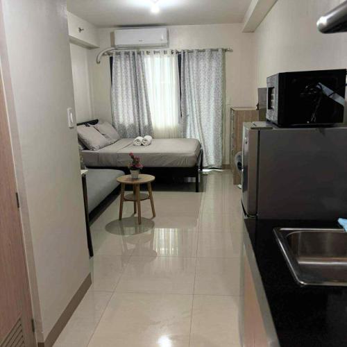 Studio apartment with balcony - Iloilo Condo Living