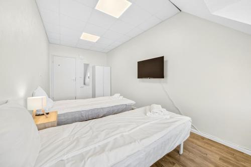 Angaar - Tallinn Airport