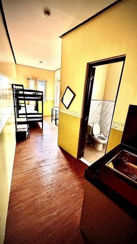 Dexter John's Guesthouse