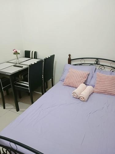 Shore Staycation with two beds