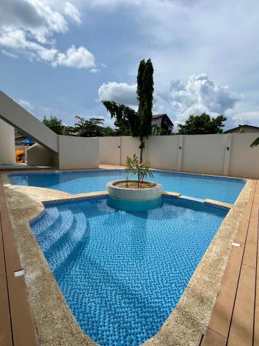 Raph Staycation near Mactan Newtown