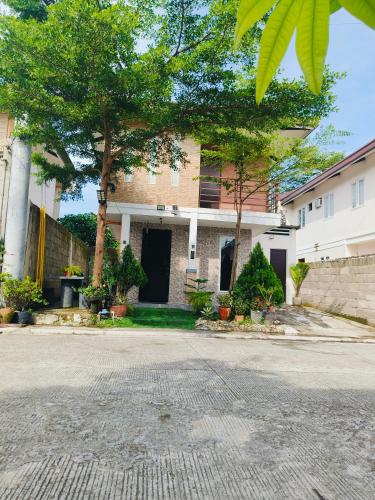 Transient inSan Pablo Laguna by Asuncion