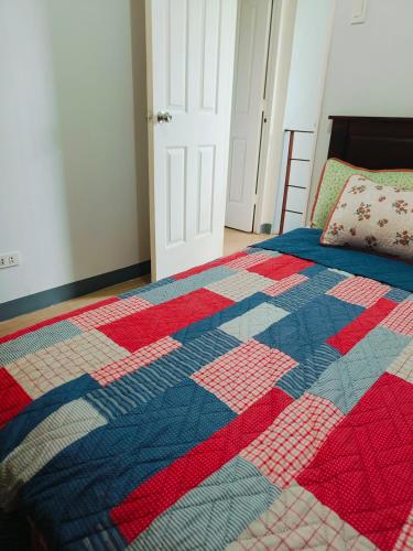 Transient inSan Pablo Laguna by Asuncion