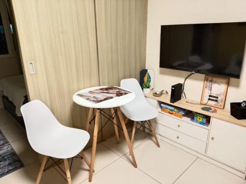 Condo Near MOA, NAIA, PICC, & CCP that is comfy with a view