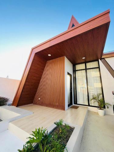 Cozy Modern A-Cabin in Tagaytay