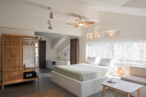 L Olive Homes