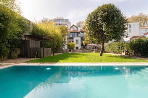 Marquês Garden House by Olivia