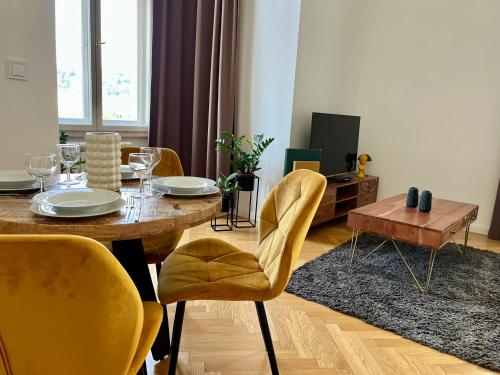 Rašínovo nábřeží - Riverside Residence