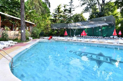 Hotel Estreya Palace