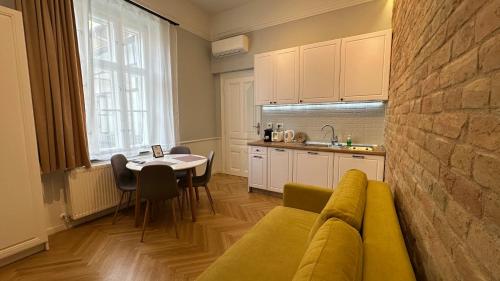 Carol Residence - ultra central - powered by NEO