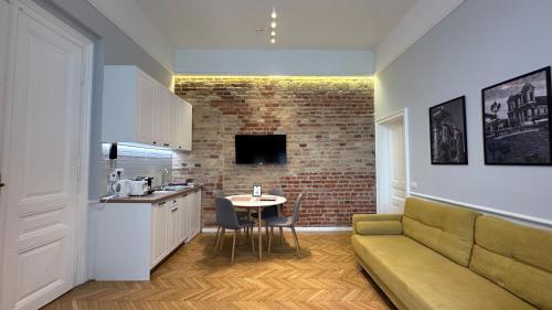 Carol Residence - ultra central - powered by NEO