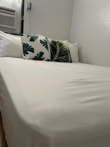 Cozy Hideout-Free Parking, Netflix & Arcade Games