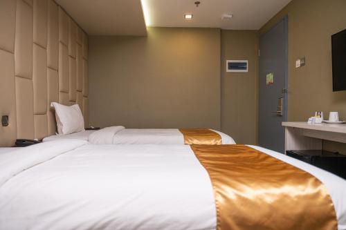 Felicity Island Hotel