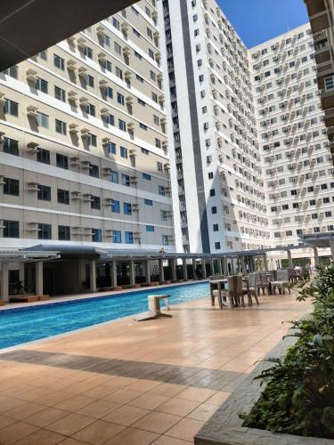 Green 2 Residences Tower1 unit 512