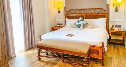 Feliz Hotel Boracay