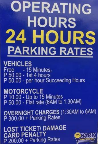 12 Minutes from Mall of Asia - Spacious Condo with Balcony & Hot Shower