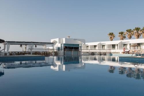 Hotel Apartamentos Beach Club Menorca