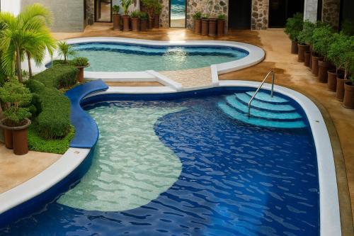 Vincent Resort Hotel