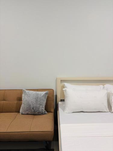 WV 26 Calm & Comfortable Stay