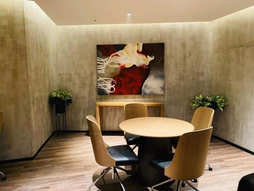 2 Bed Studio at the Aeon Tower