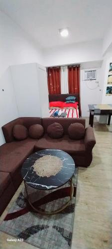 Alabang Staycation By Renz
