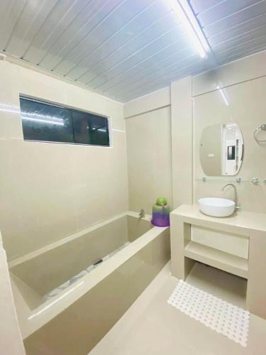 Whitehouse Residence