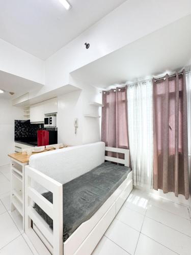 Vanity Calm Bedroom in Ortigas Center