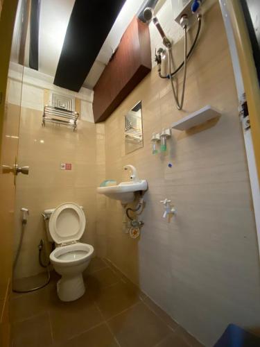 Adorable - 2A, Chill Room