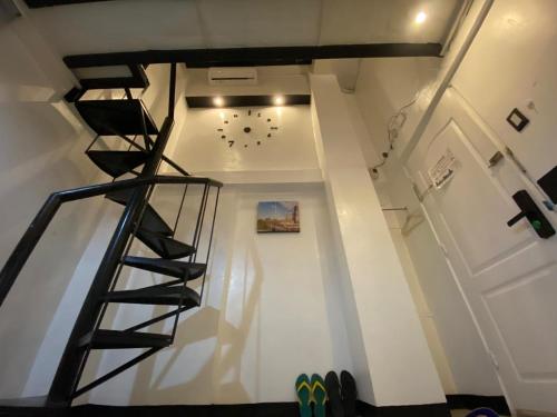 Adorable - 2A, Chill Room