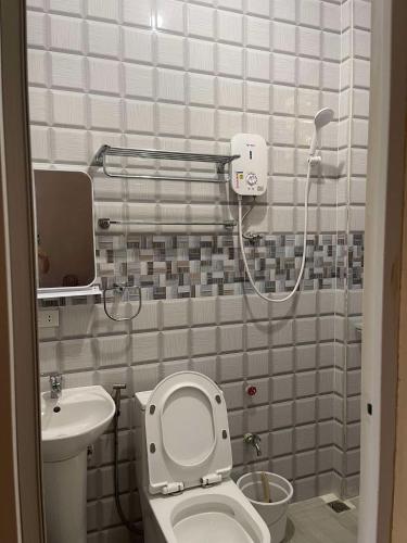 3 EMS Guest House