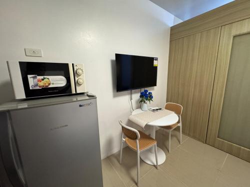 Shore Residences near Airport Blueberry Room 2 Beds Pool View by Prime Stay Room 628